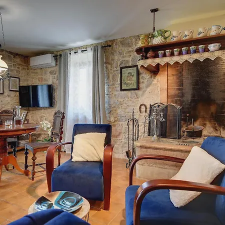 Holiday home 4 Bedroom In *