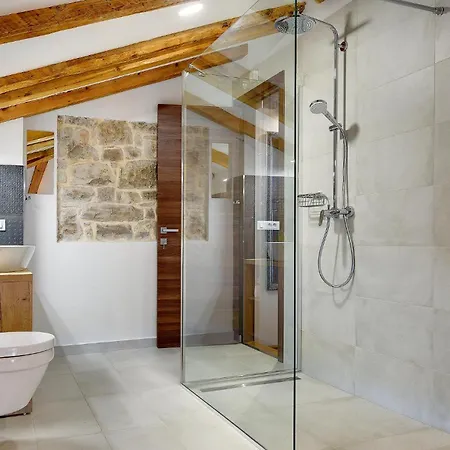 Holiday home 4 Bedroom In Krnica