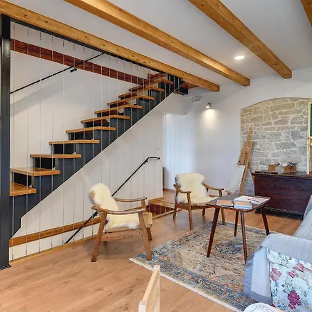 4 Bedroom Awesome In Nyaraló *