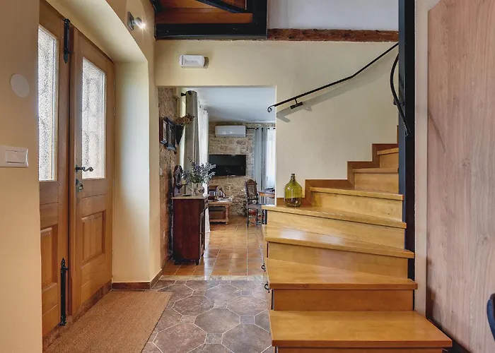 Gorgeous In With Wifi *